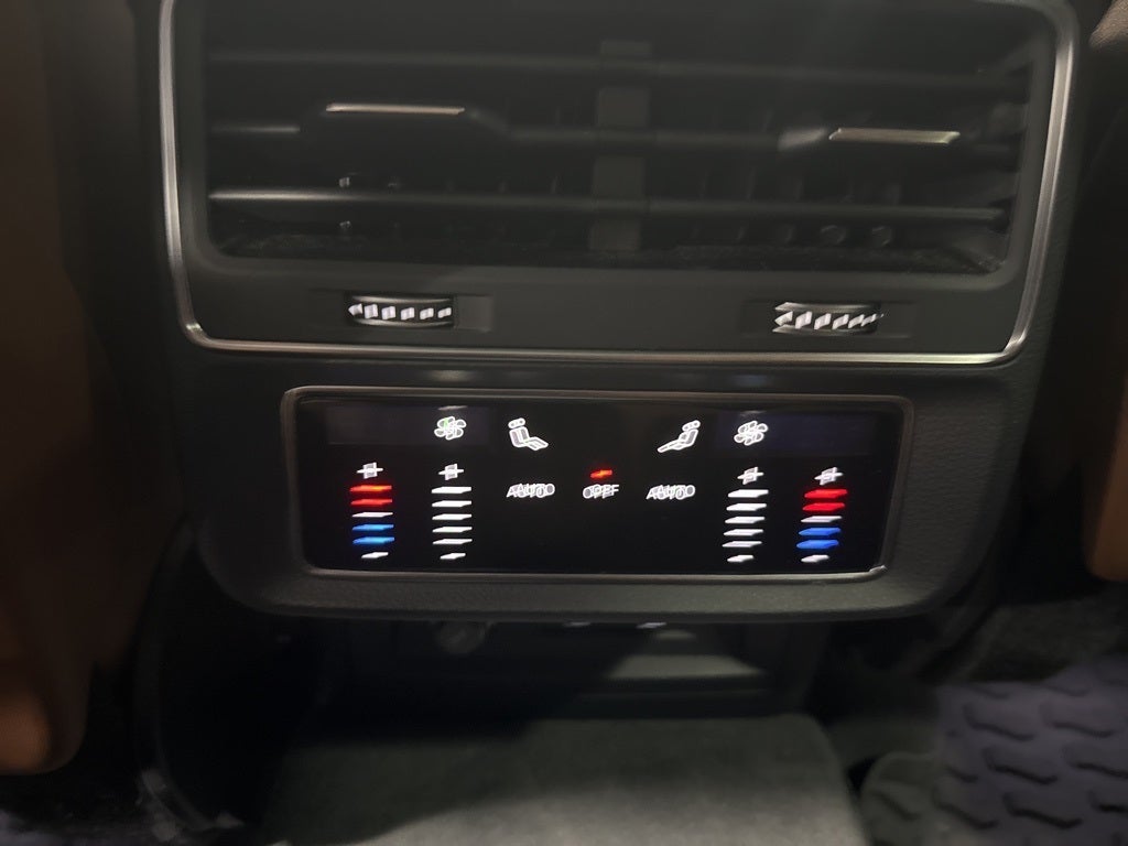 2022 Audi Q8 55 Premium Plus quattro