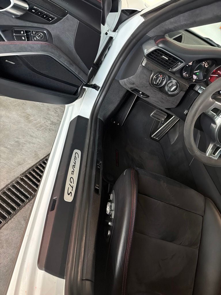 2016 Porsche 911 Carrera GTS