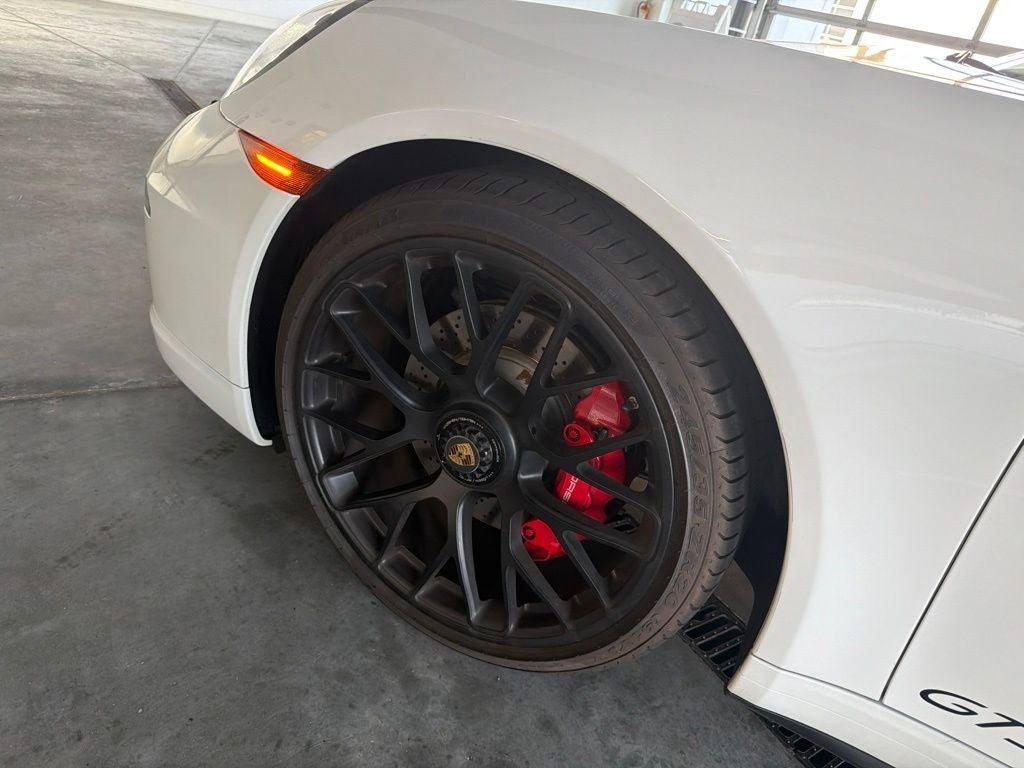 2016 Porsche 911 Carrera GTS