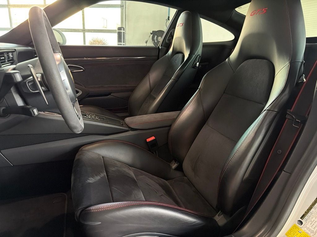 2016 Porsche 911 Carrera GTS