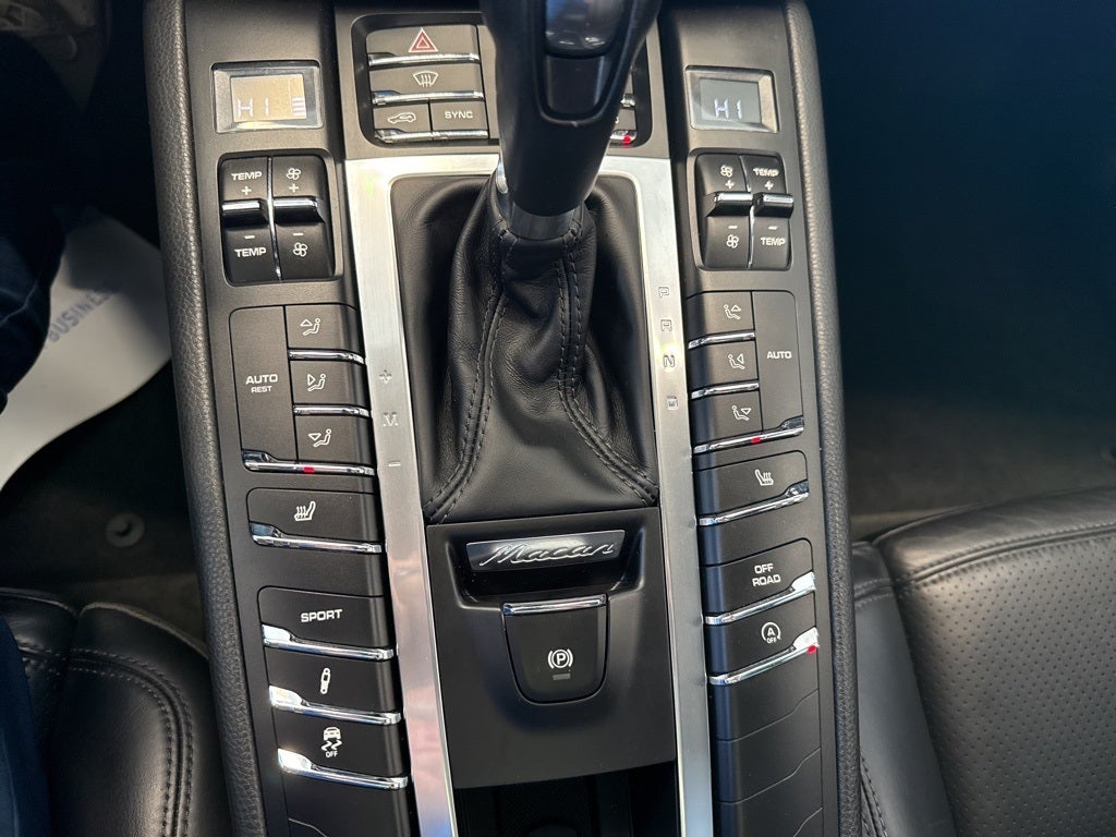 2015 Porsche Macan S