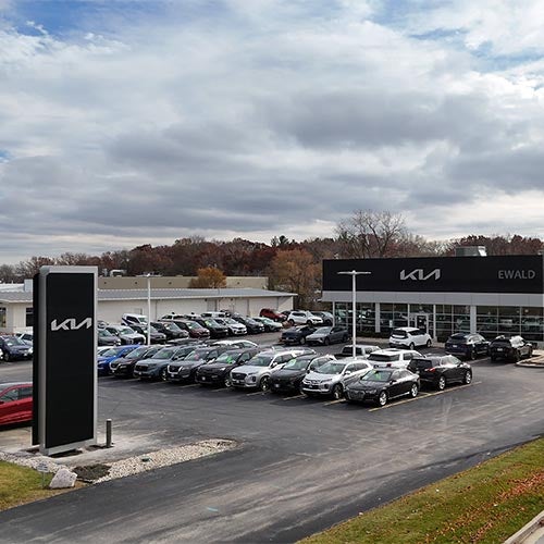 Ewald Kia Of Oconomowoc logo